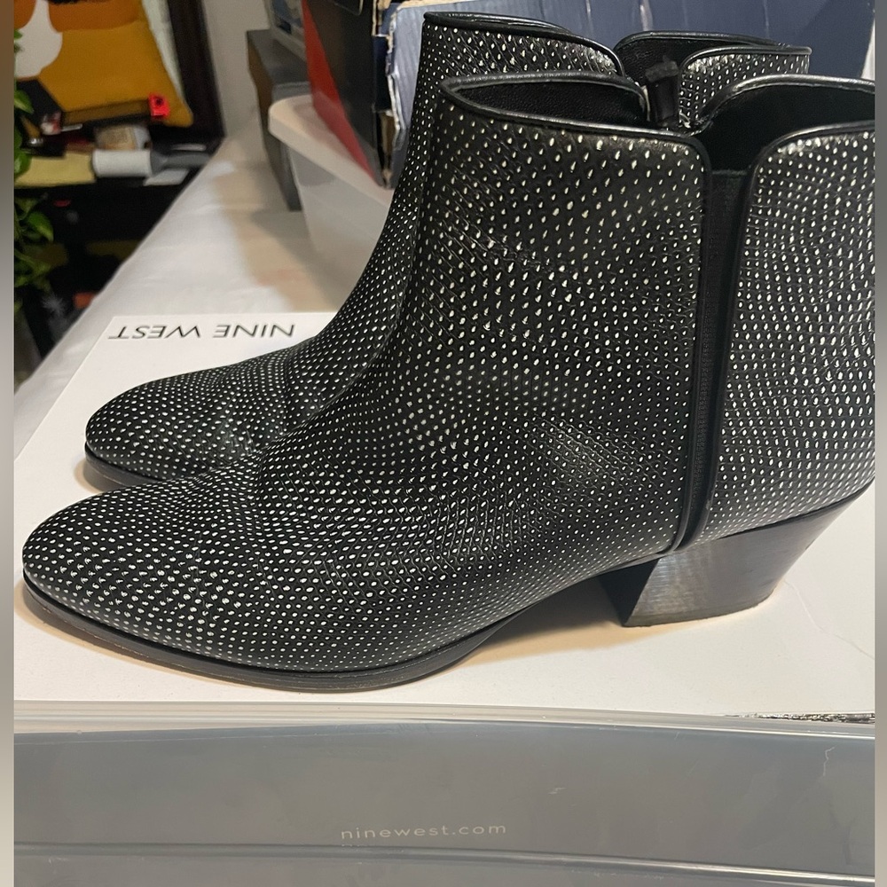 Giuseppe Zanotti Women's Black and Silver Boots Sz 40.5